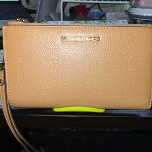 MICHAEL Michael Kors Double Zip Wristlet